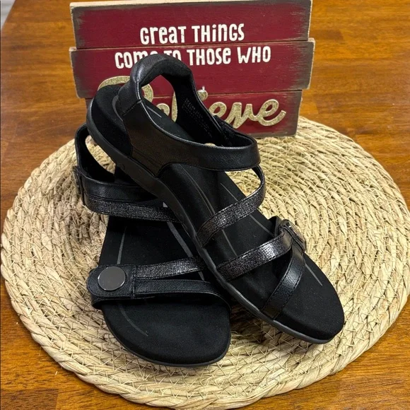 Aetrex black Scrappy Sandals - Picture 2 of 5